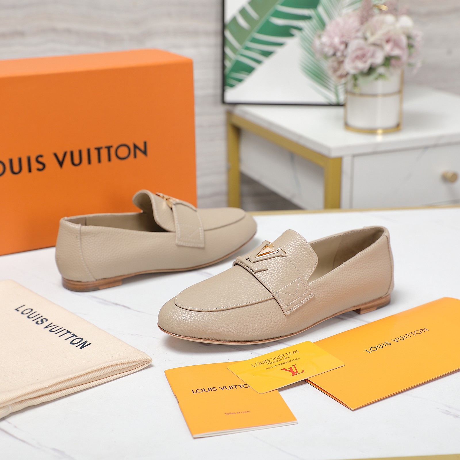 Louis Vuitton LV Capri Loafer - 