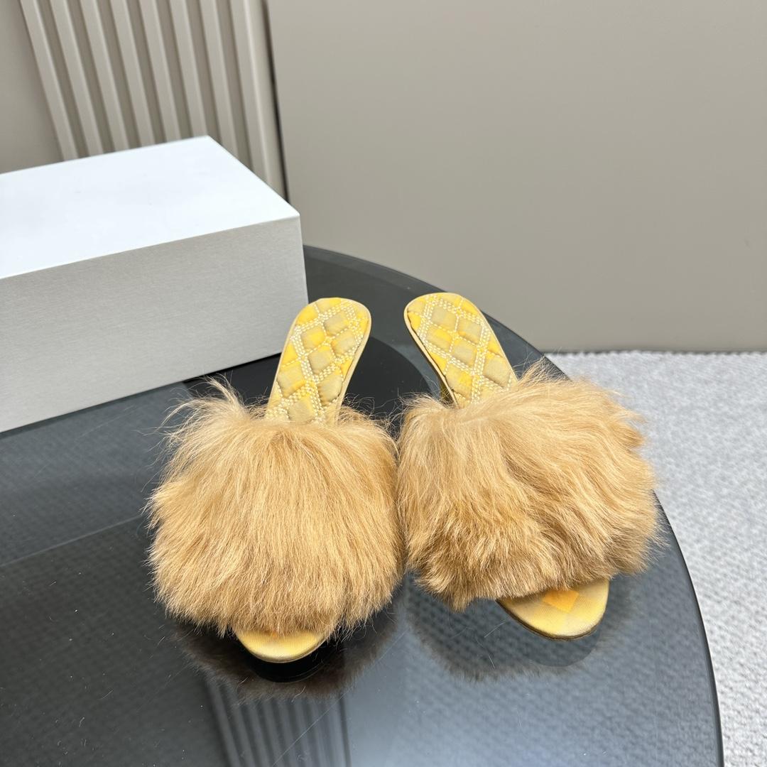 Burberry Shearling Minnie Mules - 