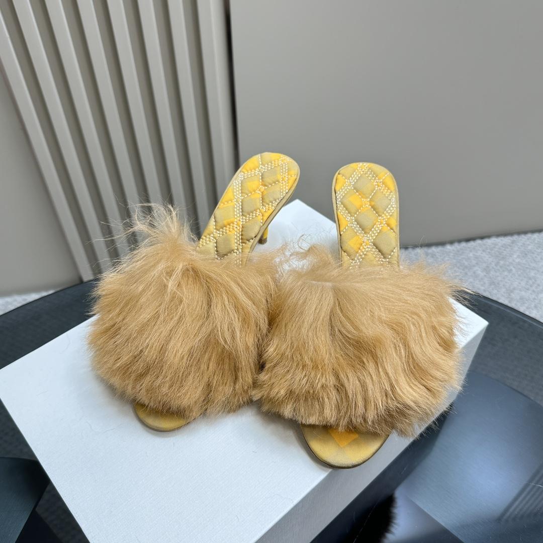 Burberry Shearling Minnie Mules - 