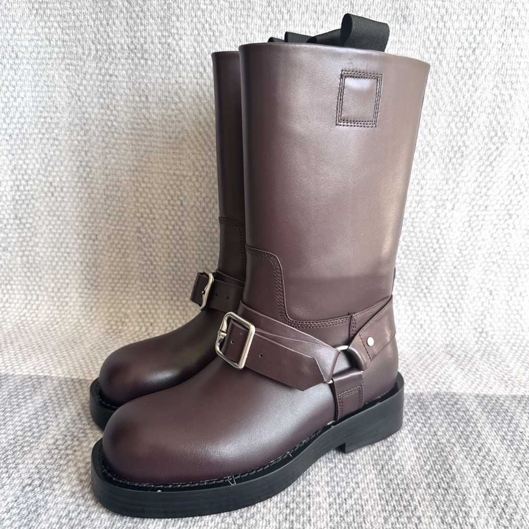 Burberry Leather Saddle Low Boots - 