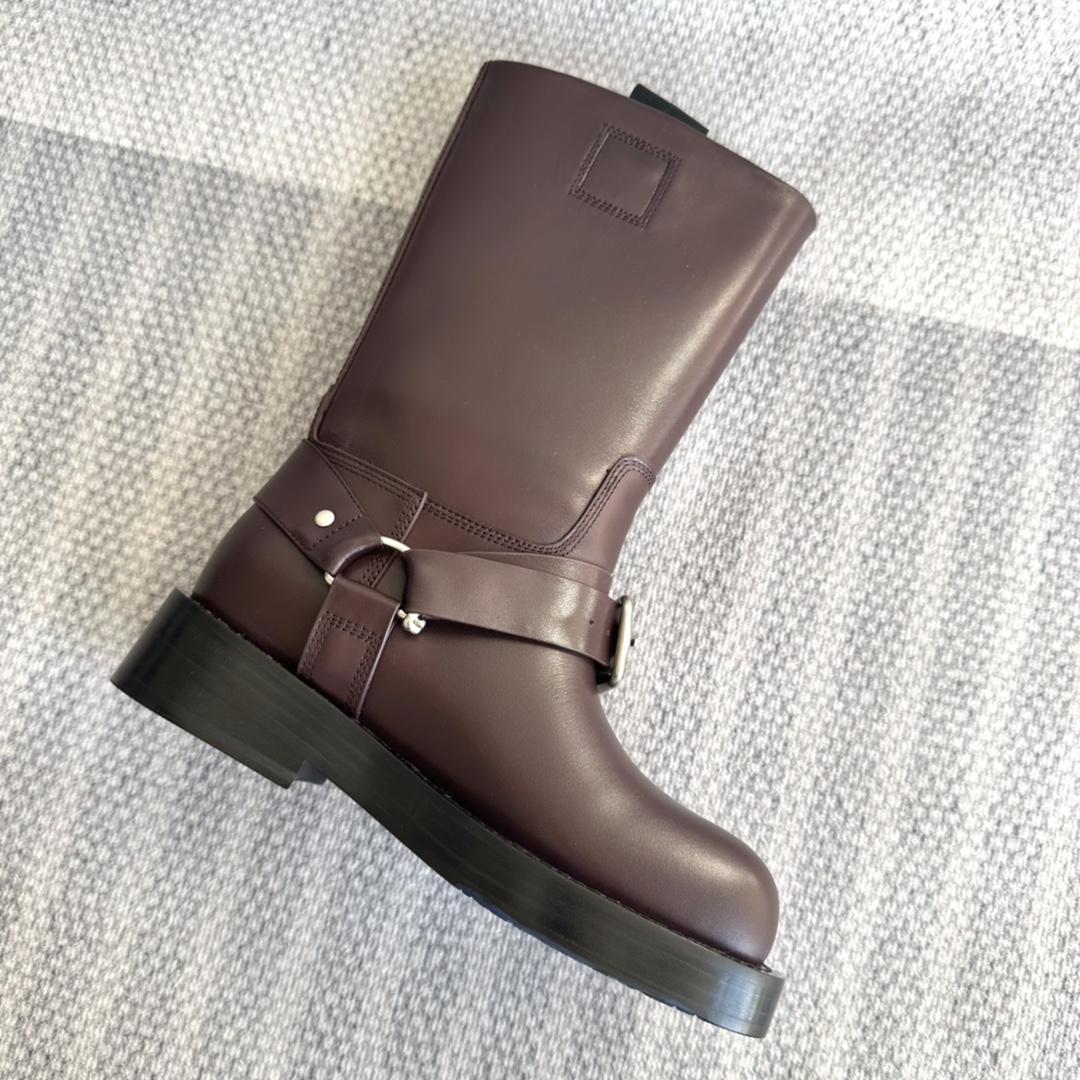 Burberry Leather Saddle Low Boots - 