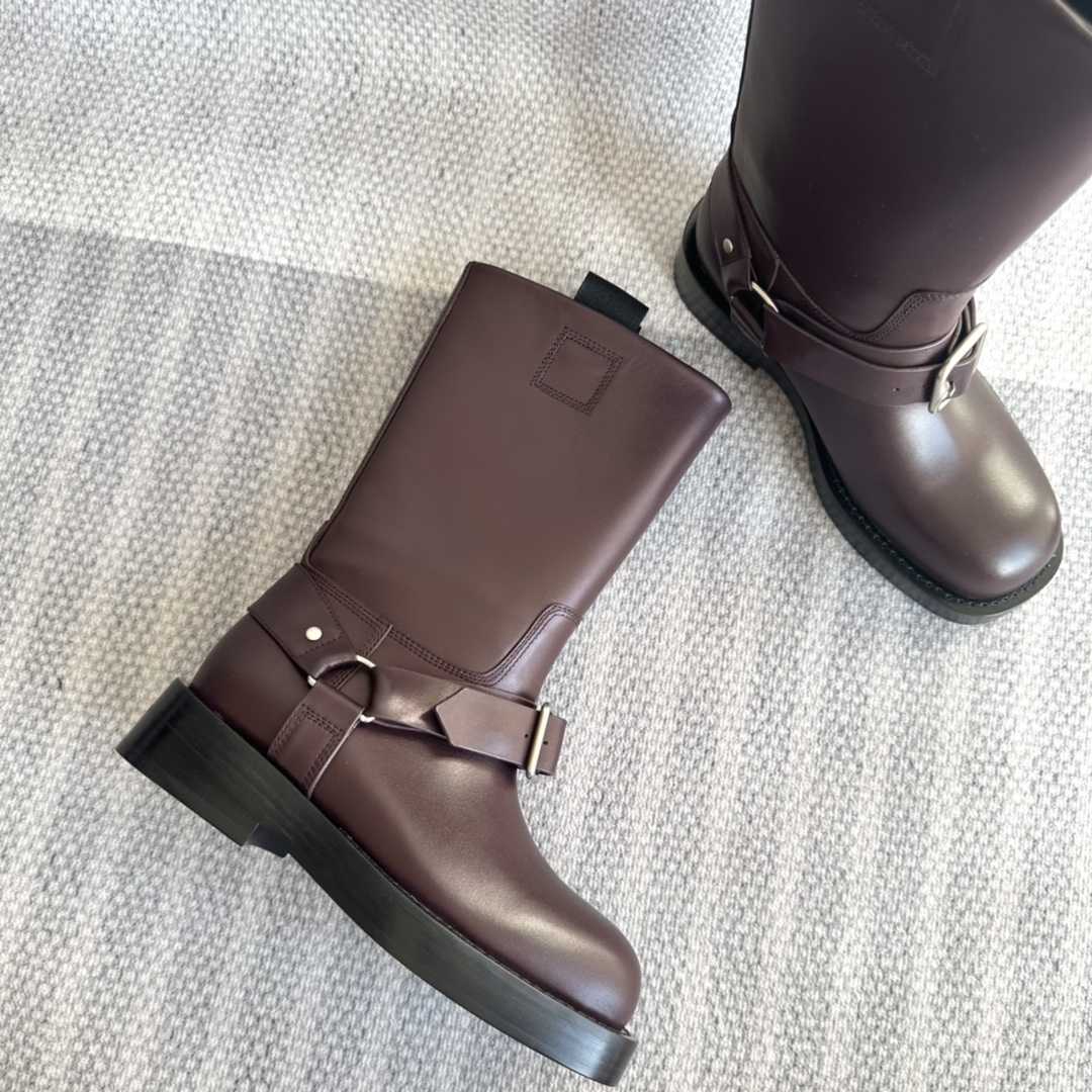 Burberry Leather Saddle Low Boots - 