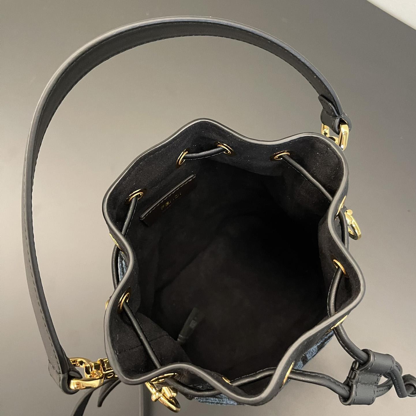 Fendi Mon Tresor Mini Bucket Bag (18-12-10cm) - 