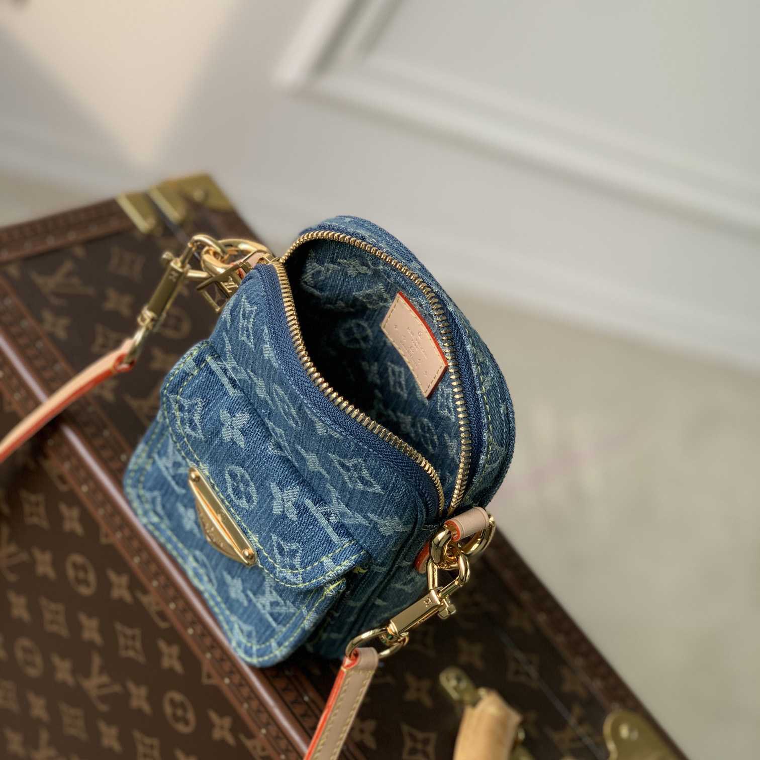 Louis Vuitton Fairfax Pochette    M82948 - 