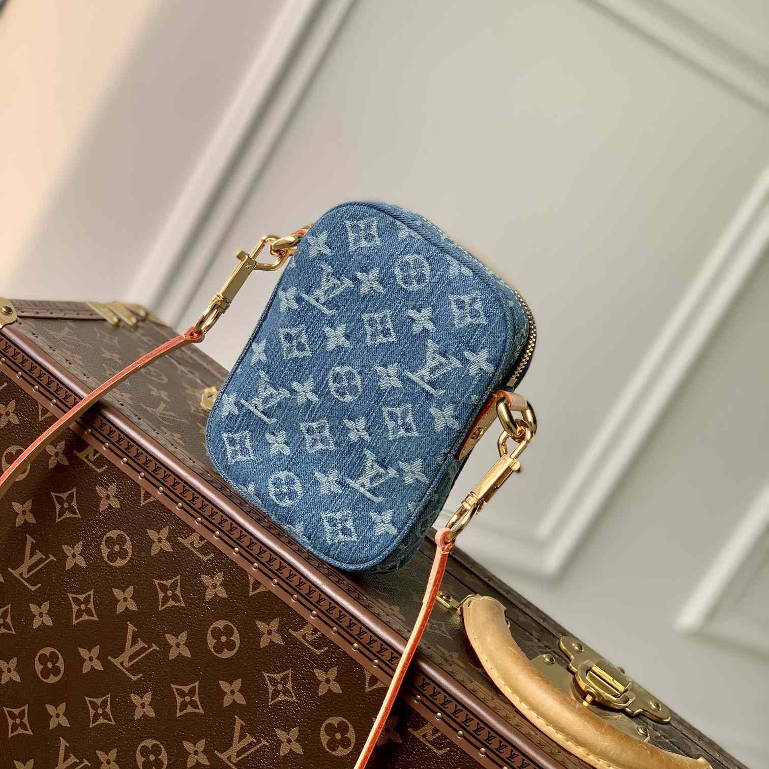 Louis Vuitton Fairfax Pochette    M82948 - 