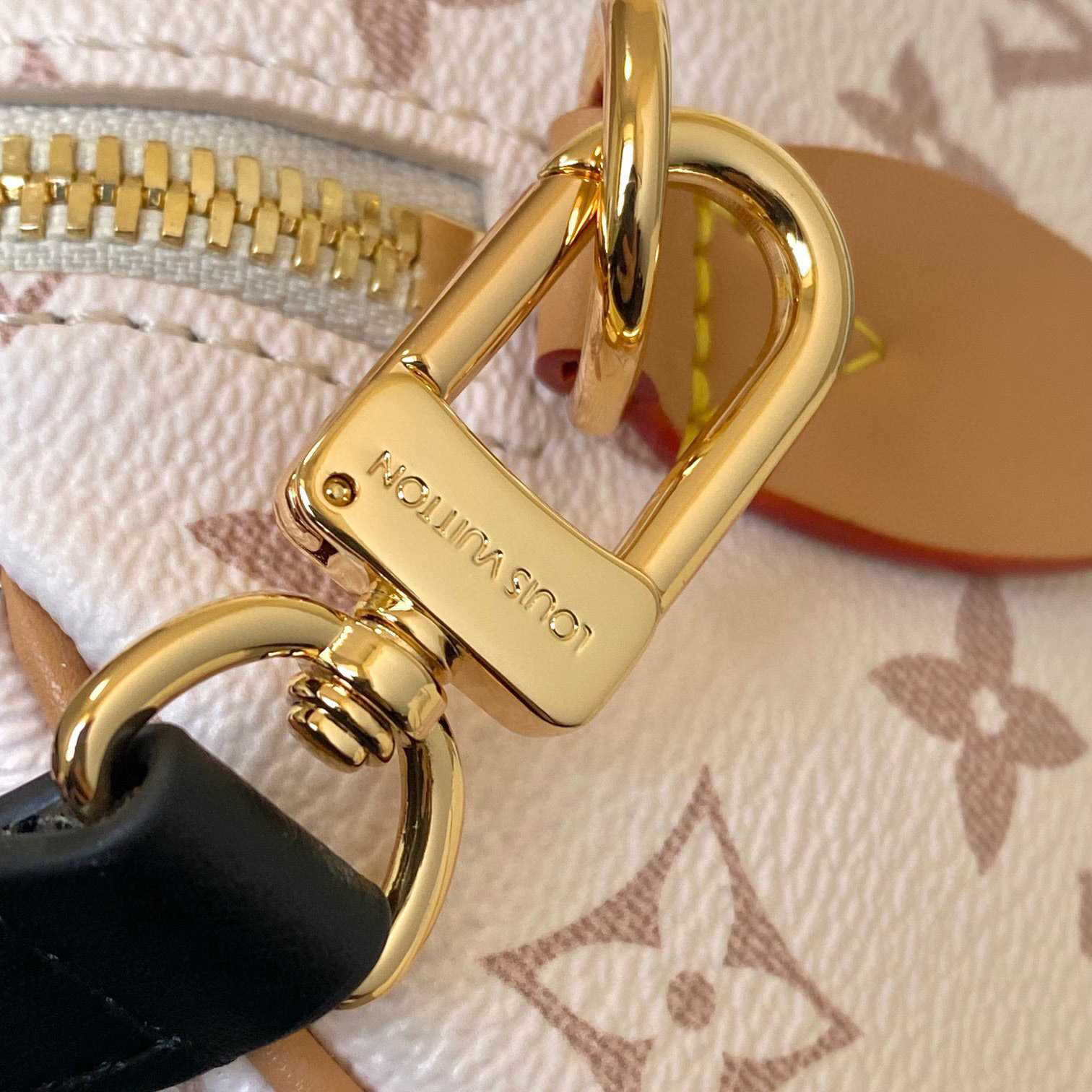 Louis Vuitton Speedy Bandouliere 20    M46906 - 