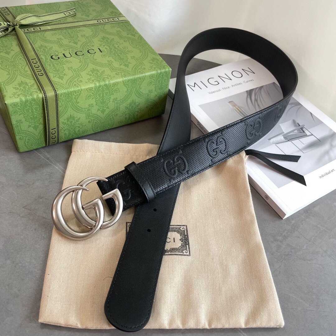 Gucci Double G Buckle Embossed Leather Belt - 
