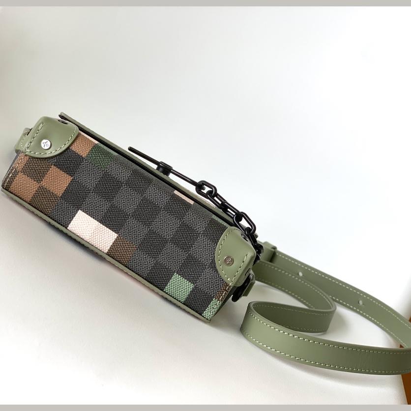 Louis Vuitton Steamer Wearable Wallet   M83172 - 