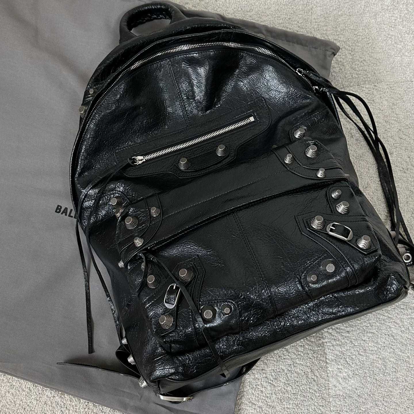 Balenciaga Men's Le Cagole Men Backpack In Black - 