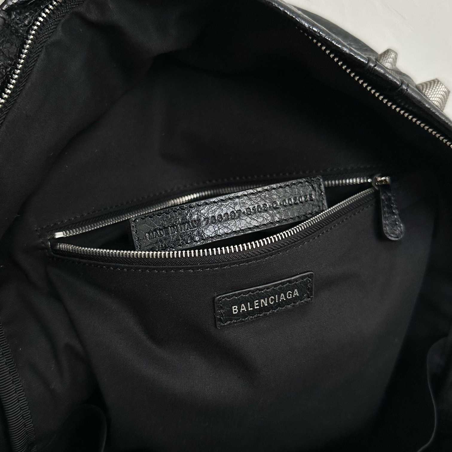 Balenciaga Men's Le Cagole Men Backpack In Black - 