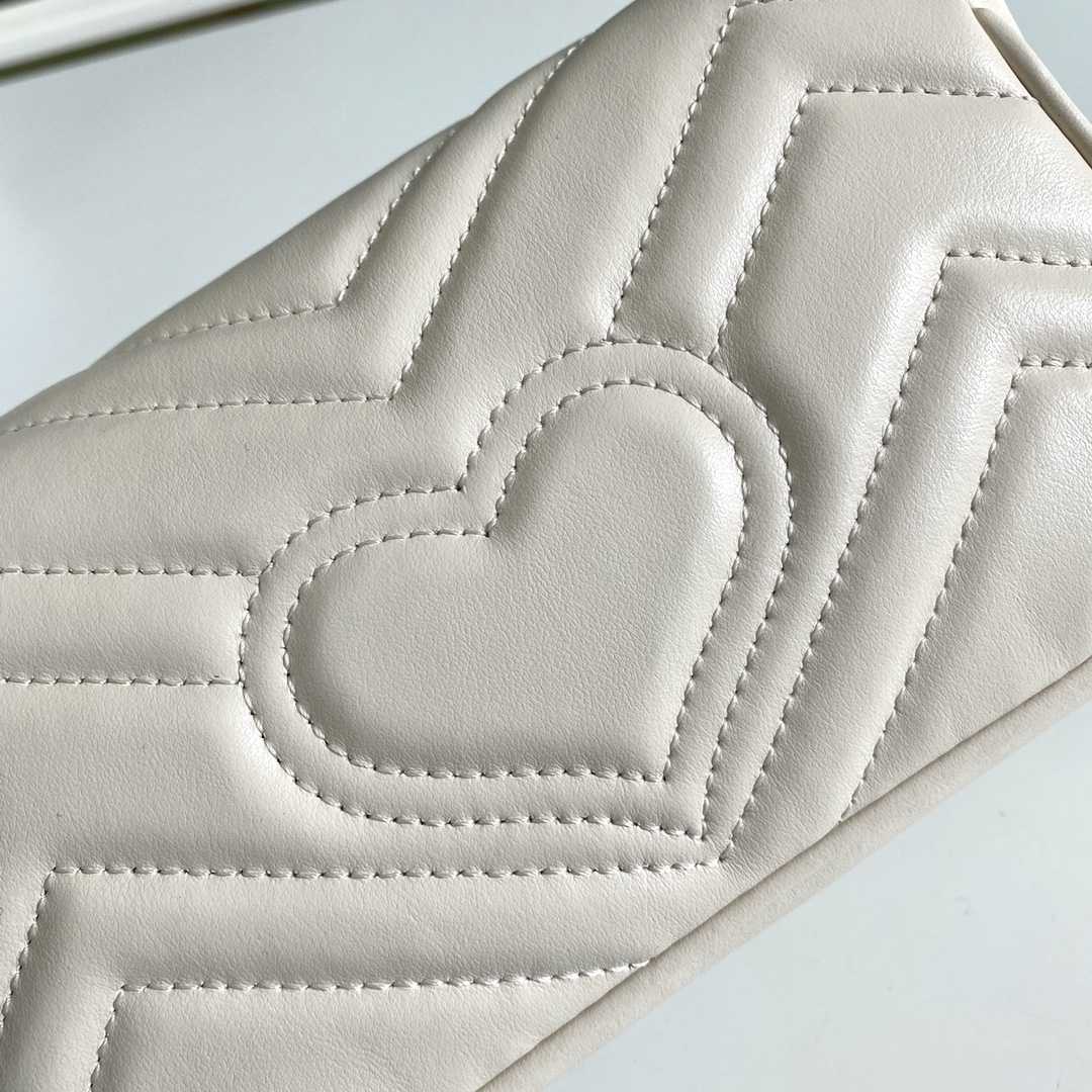 Gucci GG Marmont Super Mini Bag - 
