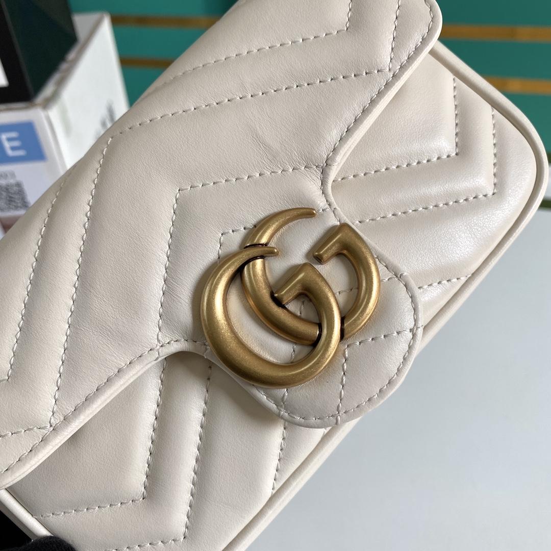 Gucci GG Marmont Super Mini Bag - 