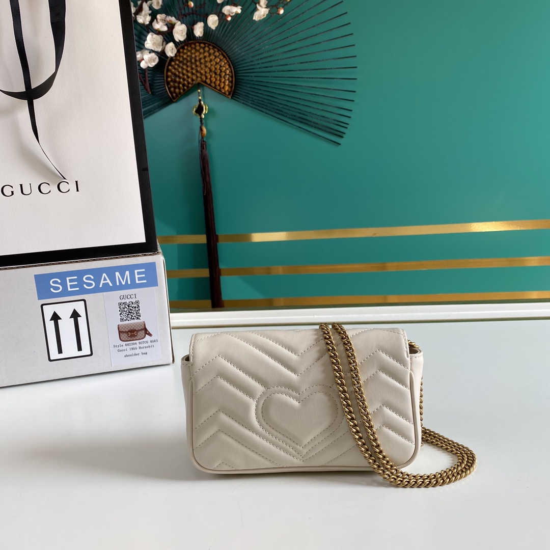 Gucci GG Marmont Super Mini Bag - 