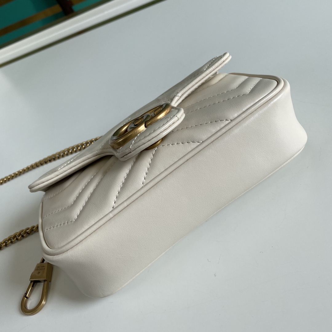 Gucci GG Marmont Super Mini Bag - 