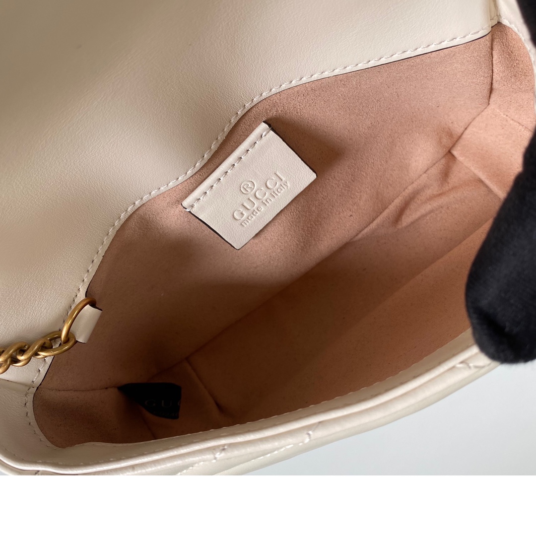 Gucci GG Marmont Super Mini Bag - 