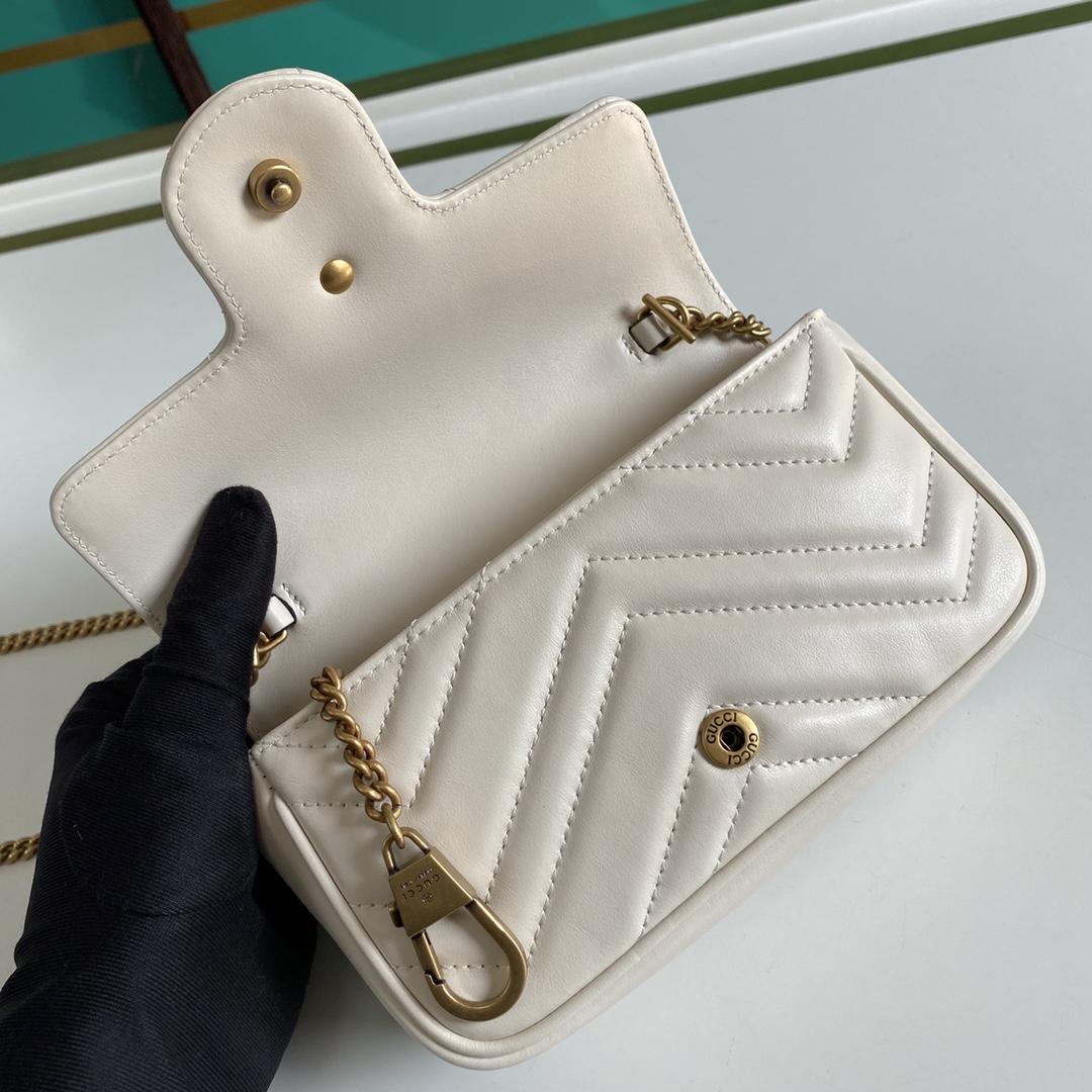 Gucci GG Marmont Super Mini Bag - 