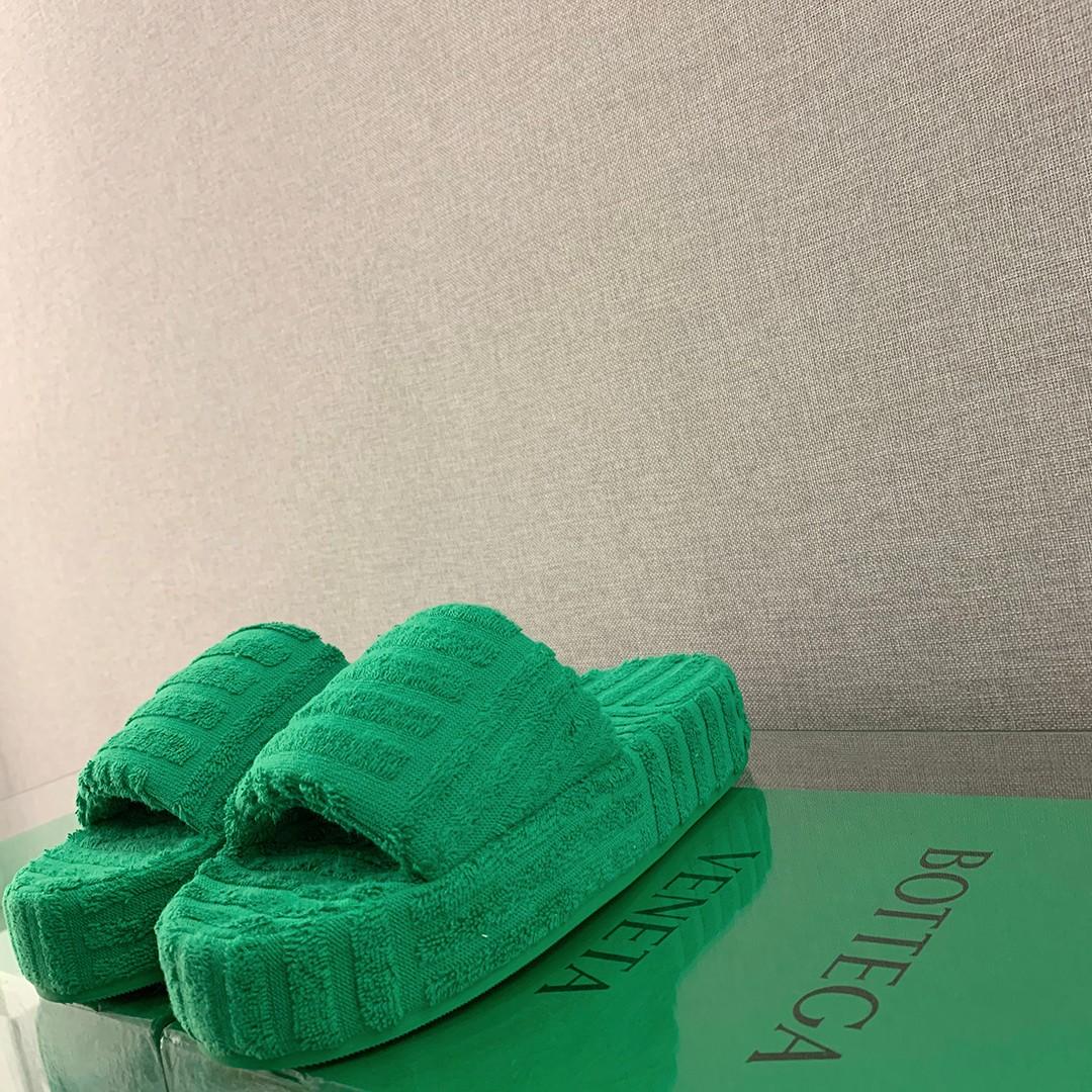 Bottega Veneta Resort Sponge Slippers - 