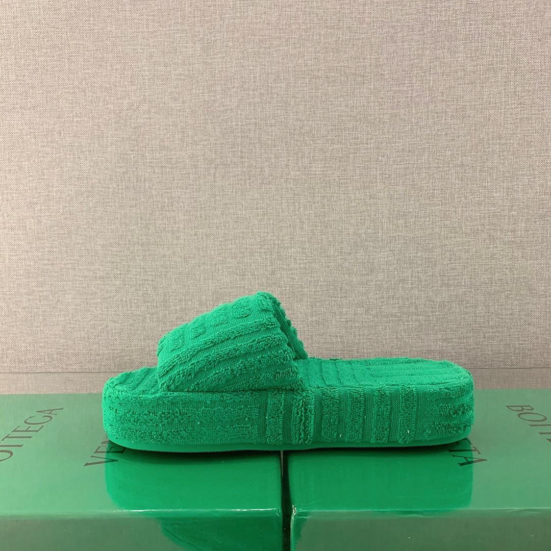 Bottega Veneta Resort Sponge Slippers - 