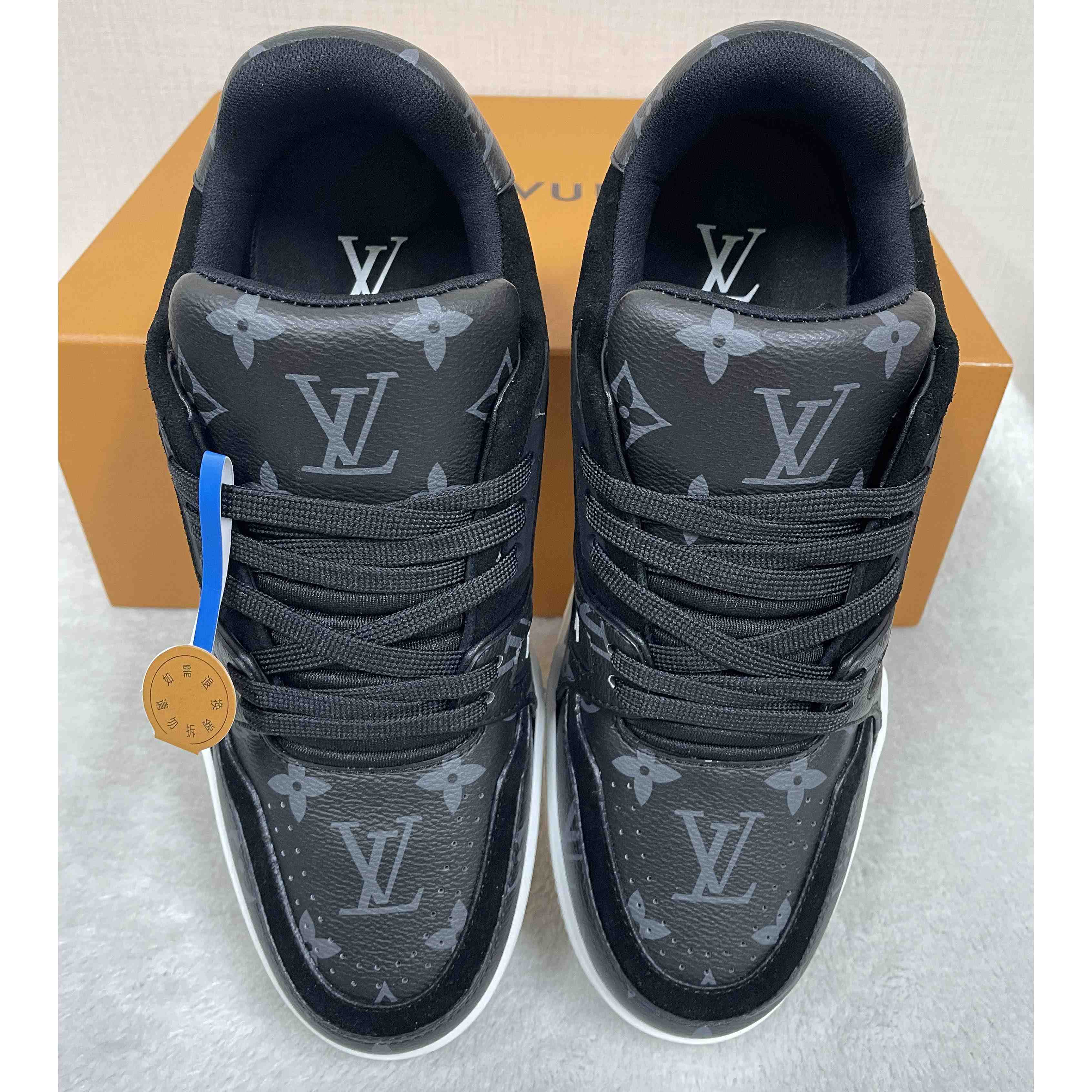 Louis Vuitton LV Trainer Sneaker  1A8PU8   - DesignerGu