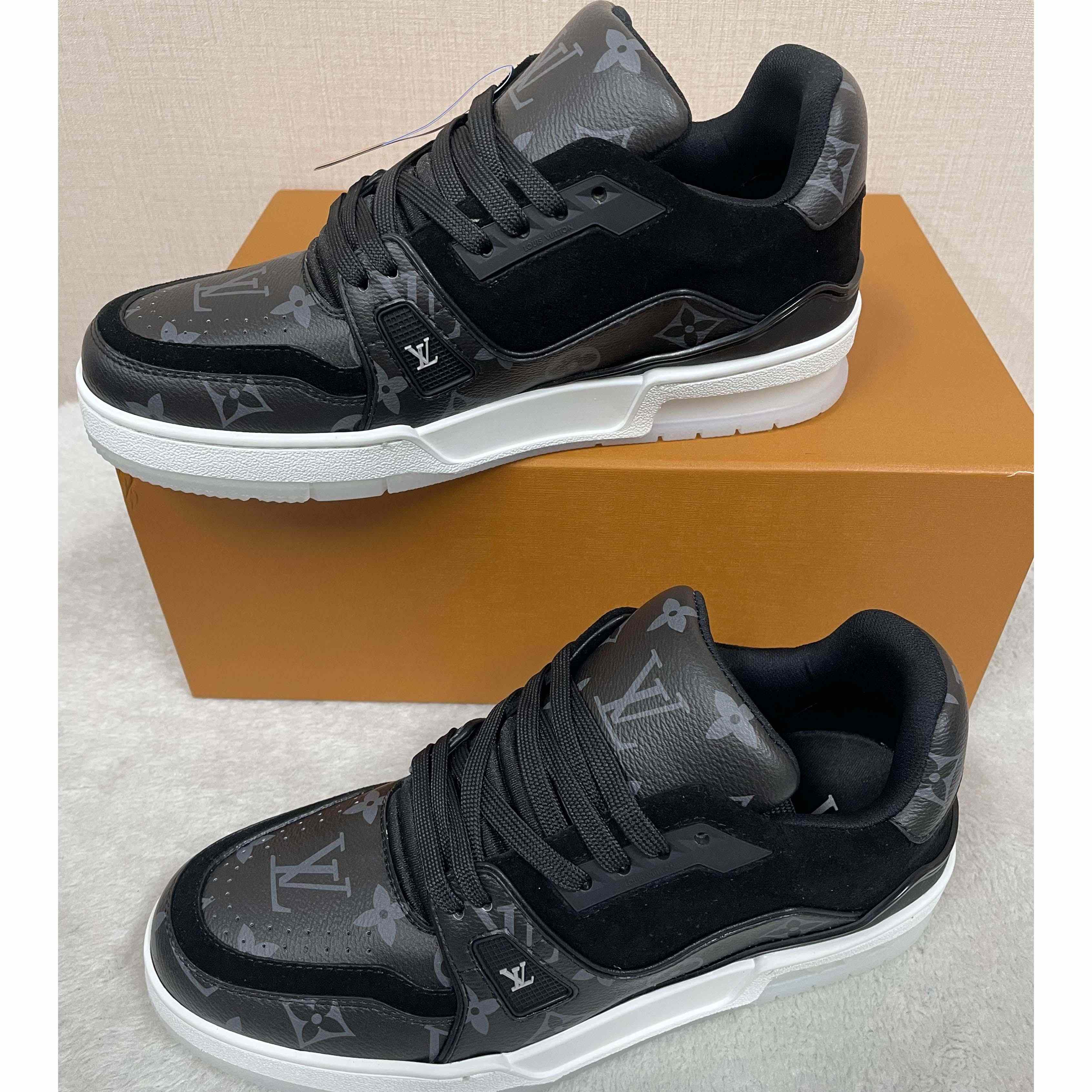Louis Vuitton LV Trainer Sneaker  1A8PU8   - DesignerGu