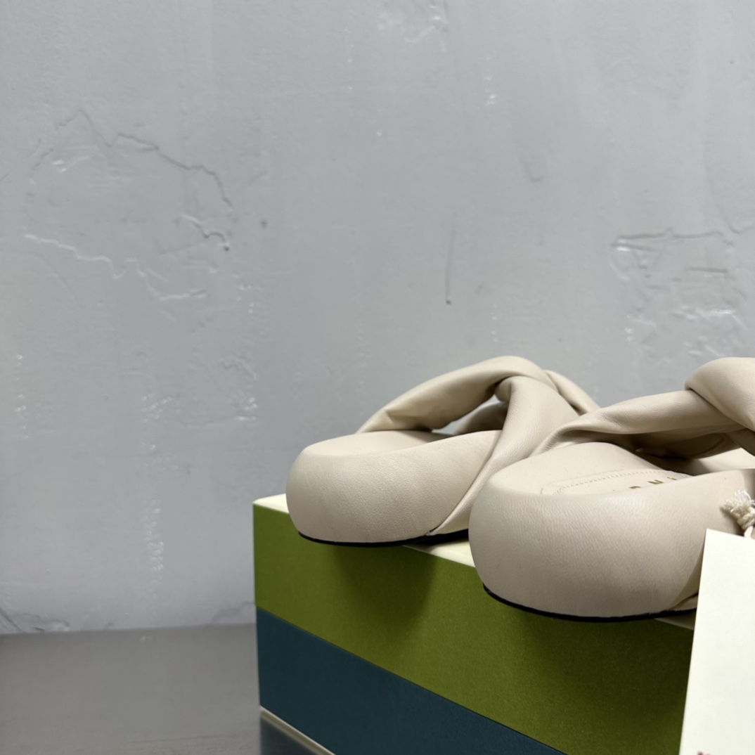 Marni Ivory Twisted Leather Bubble Sandal - 