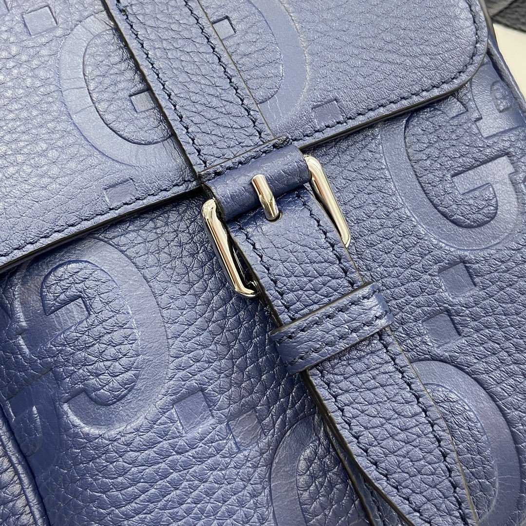 Gucci Jumbo GG Small Messenger Bag   - 