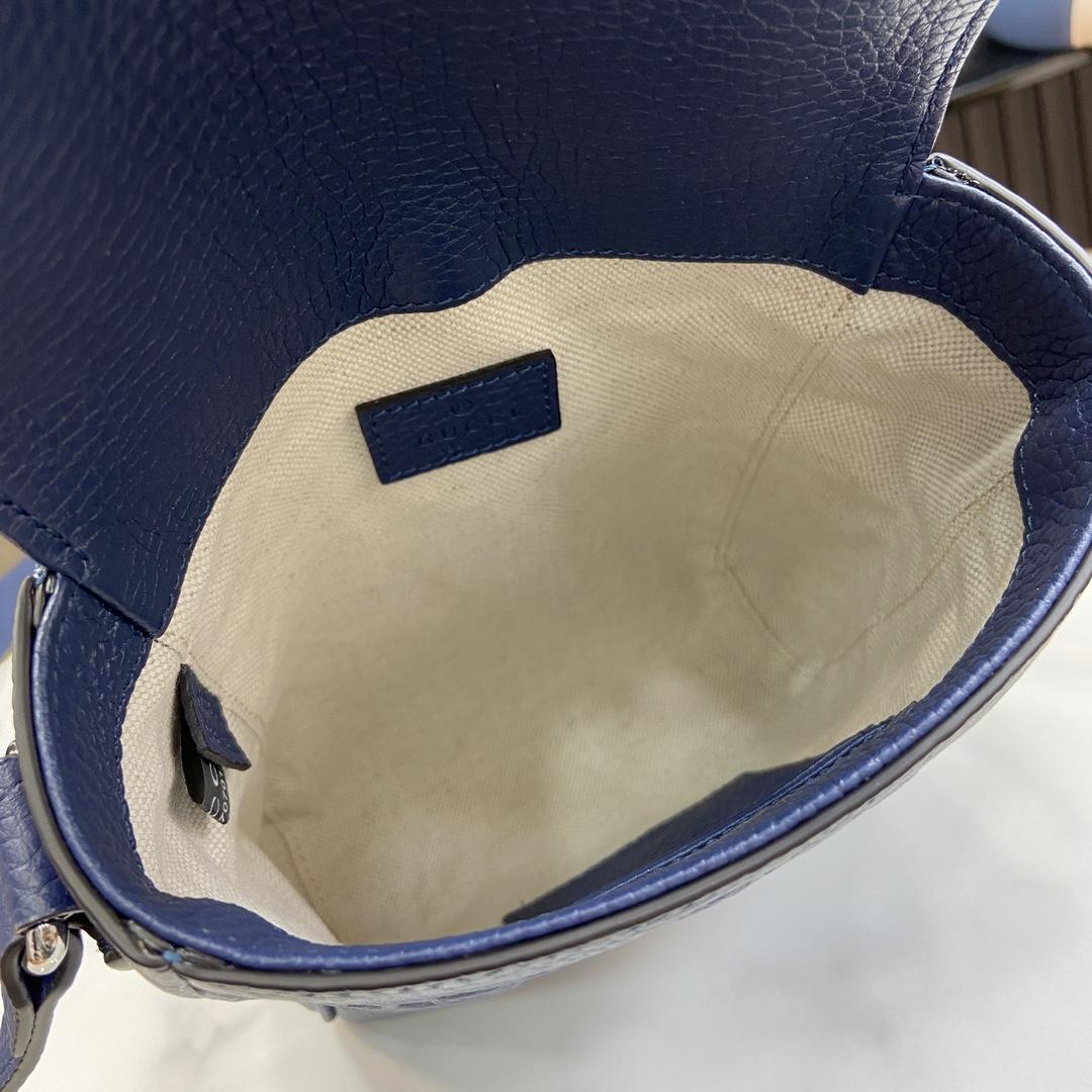 Gucci Jumbo GG Small Messenger Bag   - 