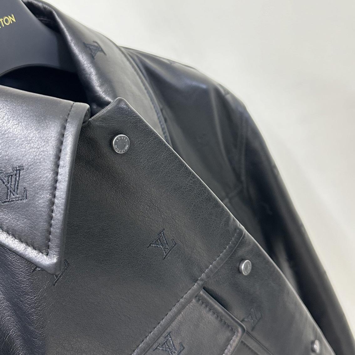 Louis Vuitton Embroidered Leather Signature Overshirt     1AFIOJ - 