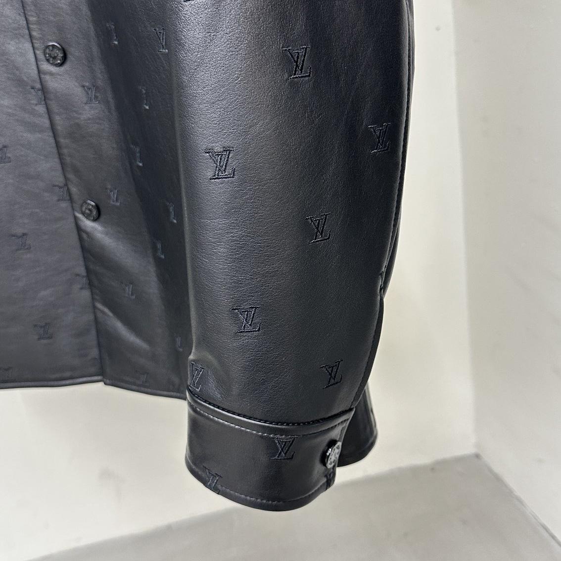 Louis Vuitton Embroidered Leather Signature Overshirt     1AFIOJ - 