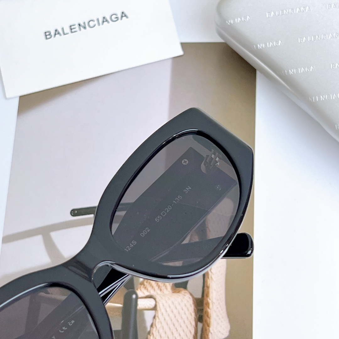 Balenciaga Bossy Round AF Sunglasses In Black  BB0324 - 