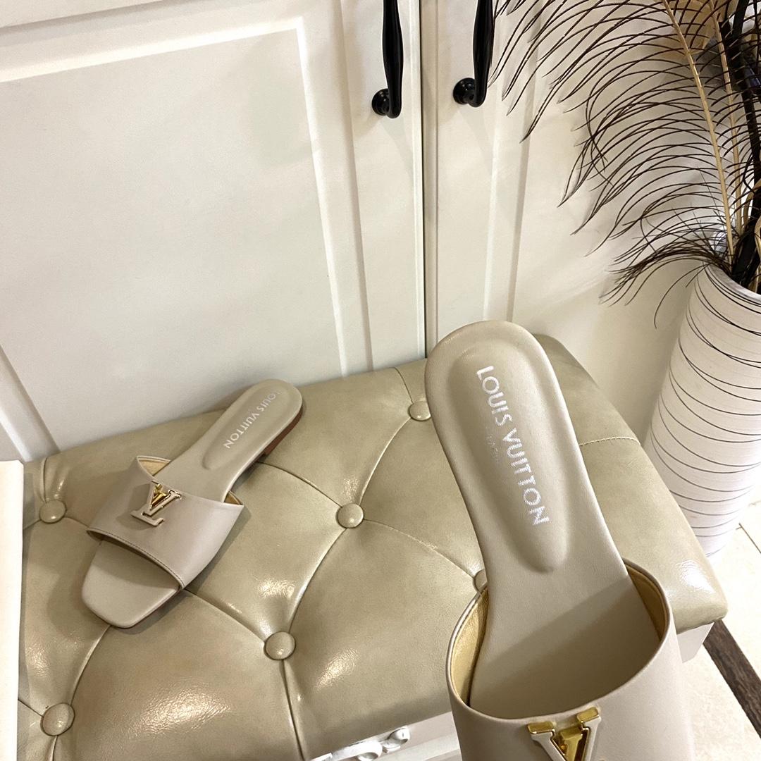 Louis Vuitton LV Capri Flat Mule   1ACTNO - 