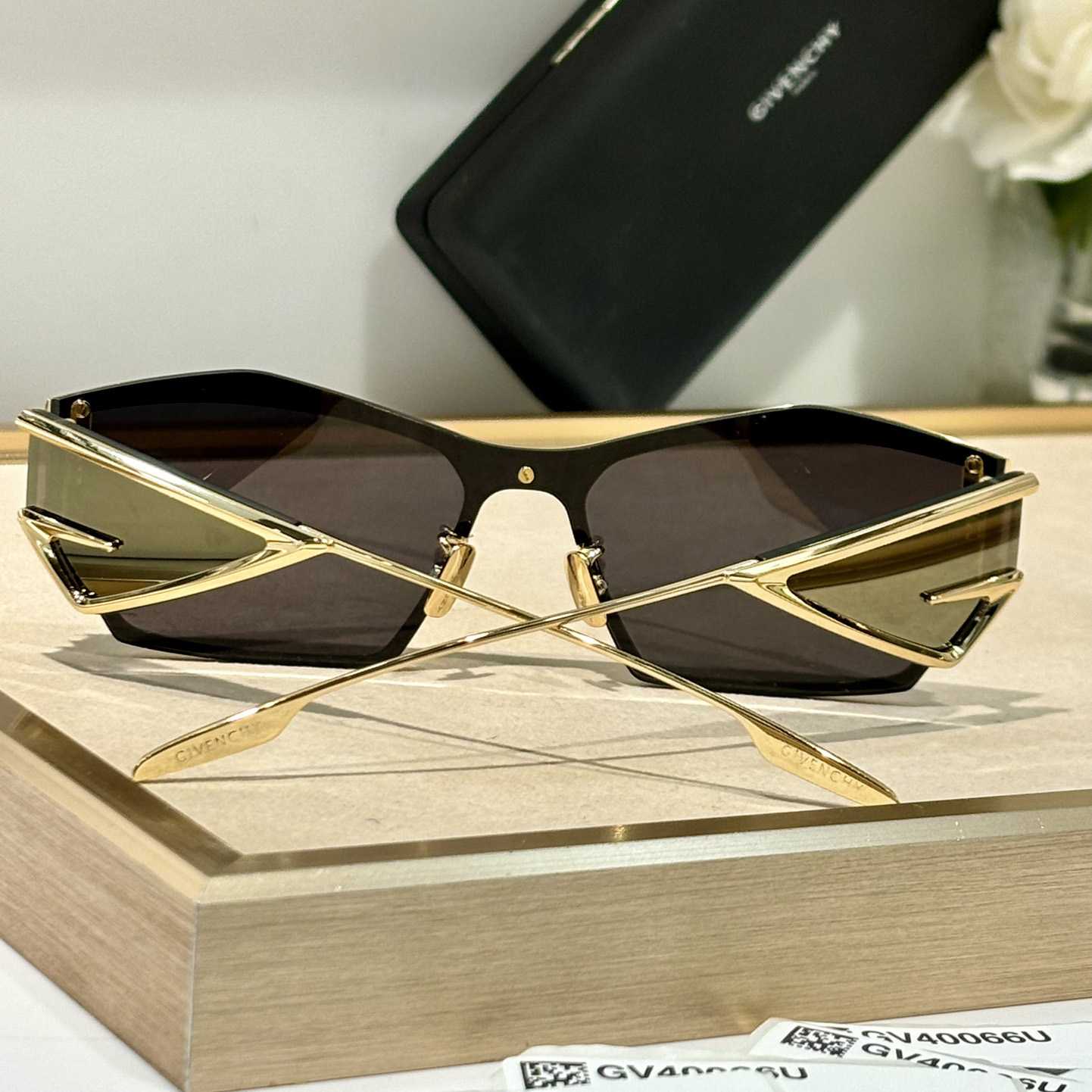 Givenchy Giv Cut Unisex Sunglasses In Metal   GV40066 - 