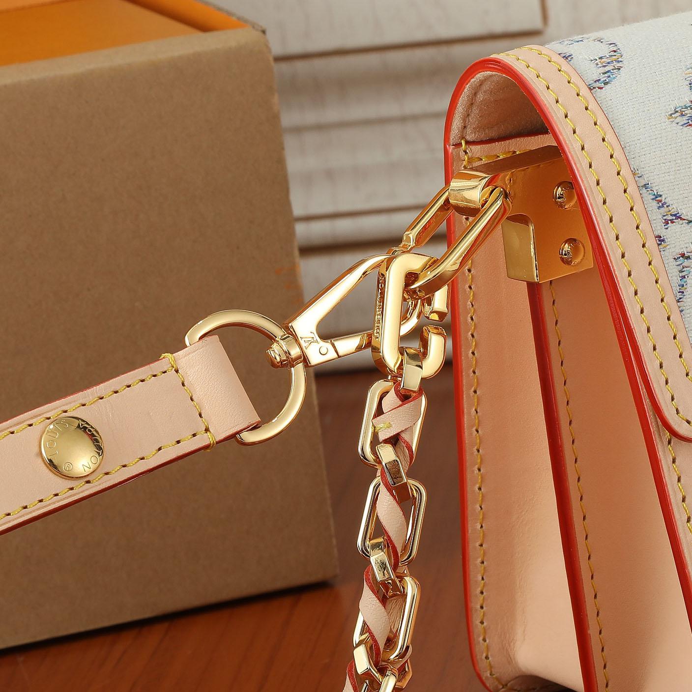 Louis Vuitton Mini Dauphine  M24841 - 