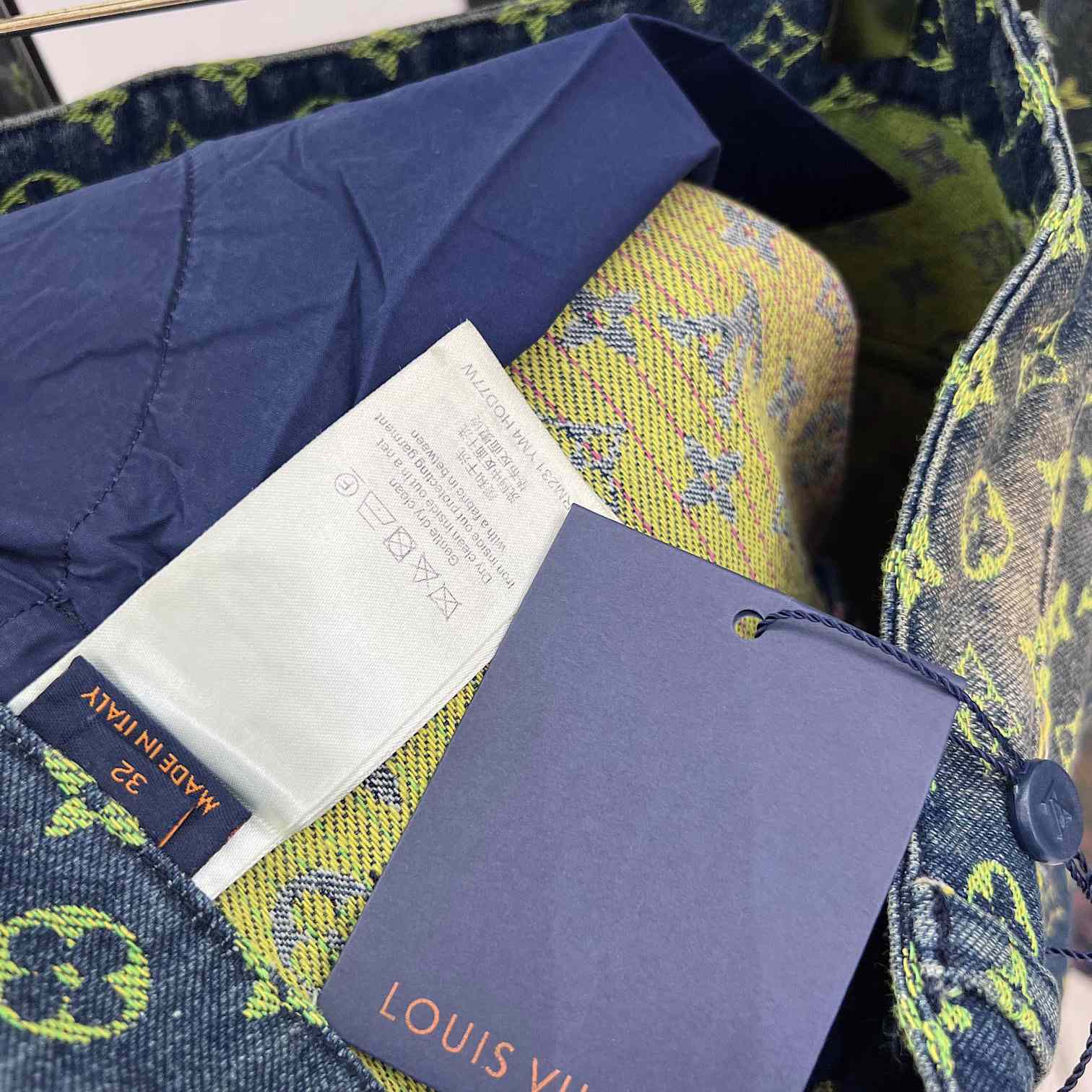 Louis Vuitton Monogram Denim Shorts - 