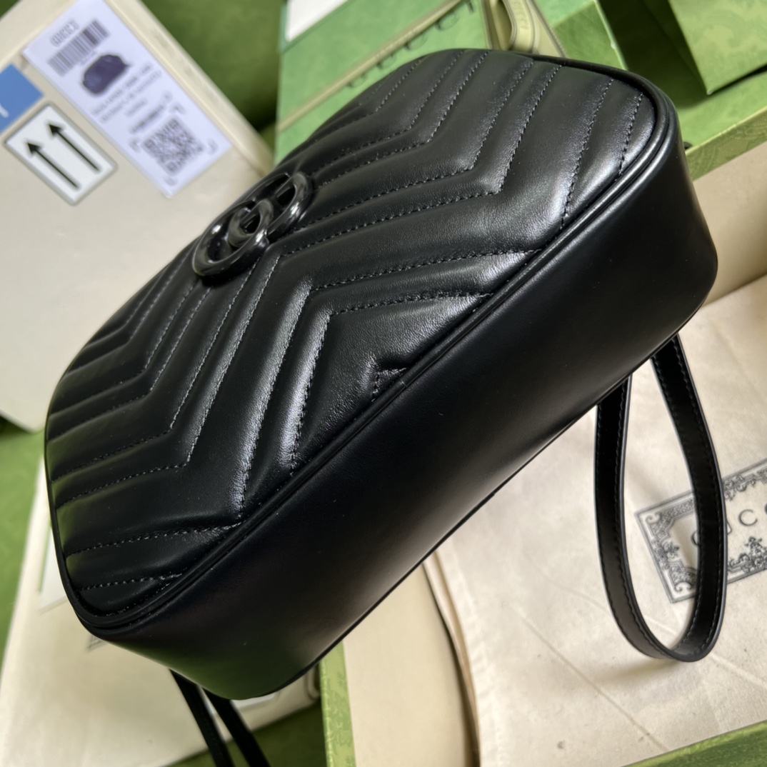 Gucci GG Marmont Small Shoulder Bag - 