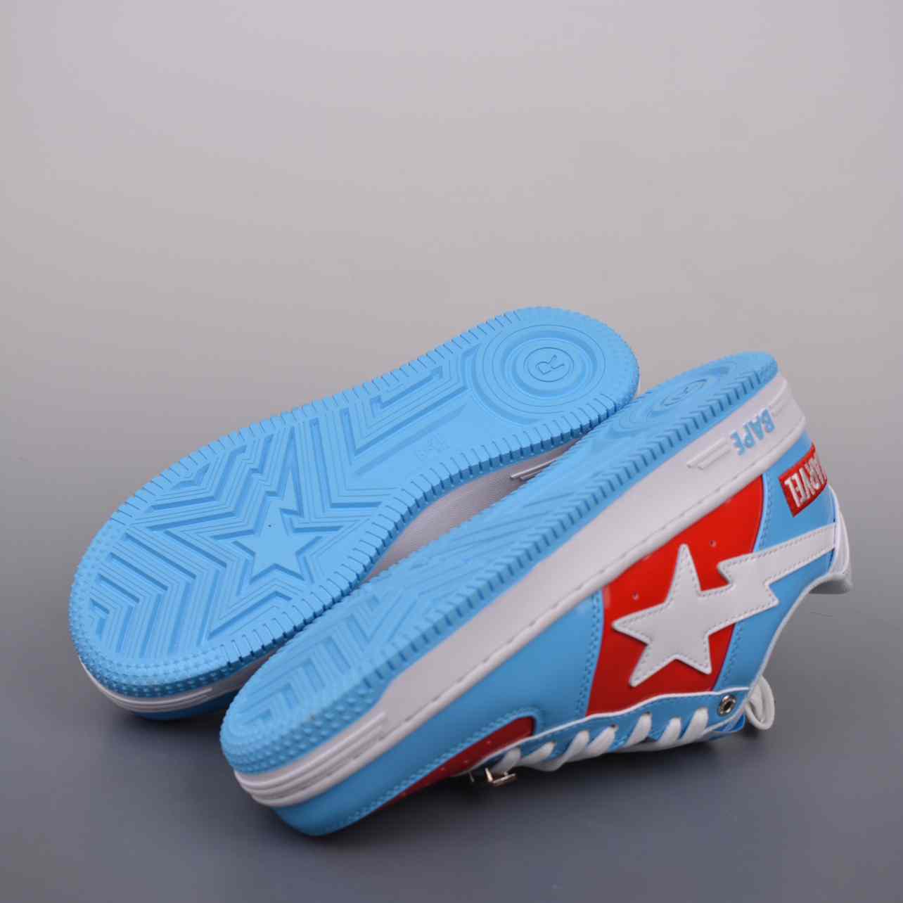 Bapesta X Marvel "Captain America" Sneaker  - 