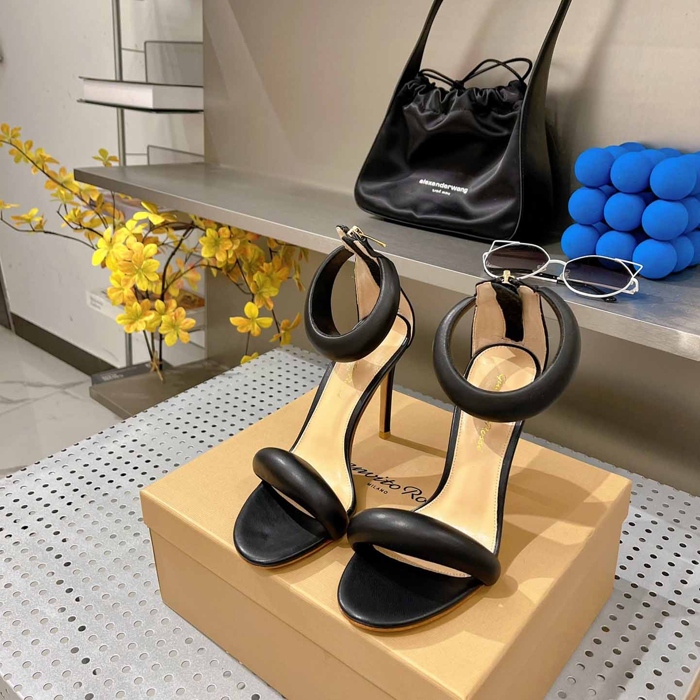 Gianvito Rossi Leather Bijoux Sandals - 