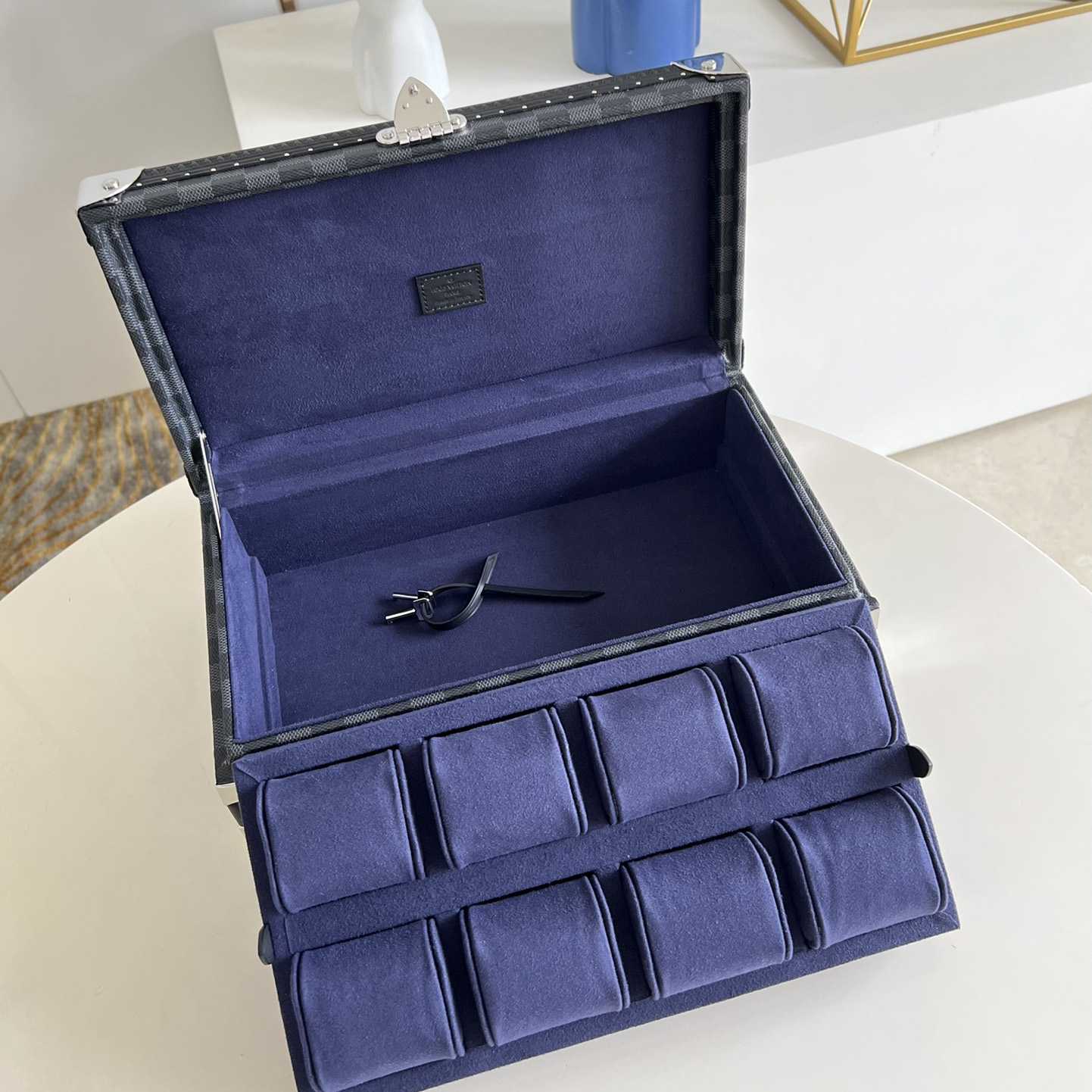 Louis Vuitton Coffret 8 Montres  M48194 - 