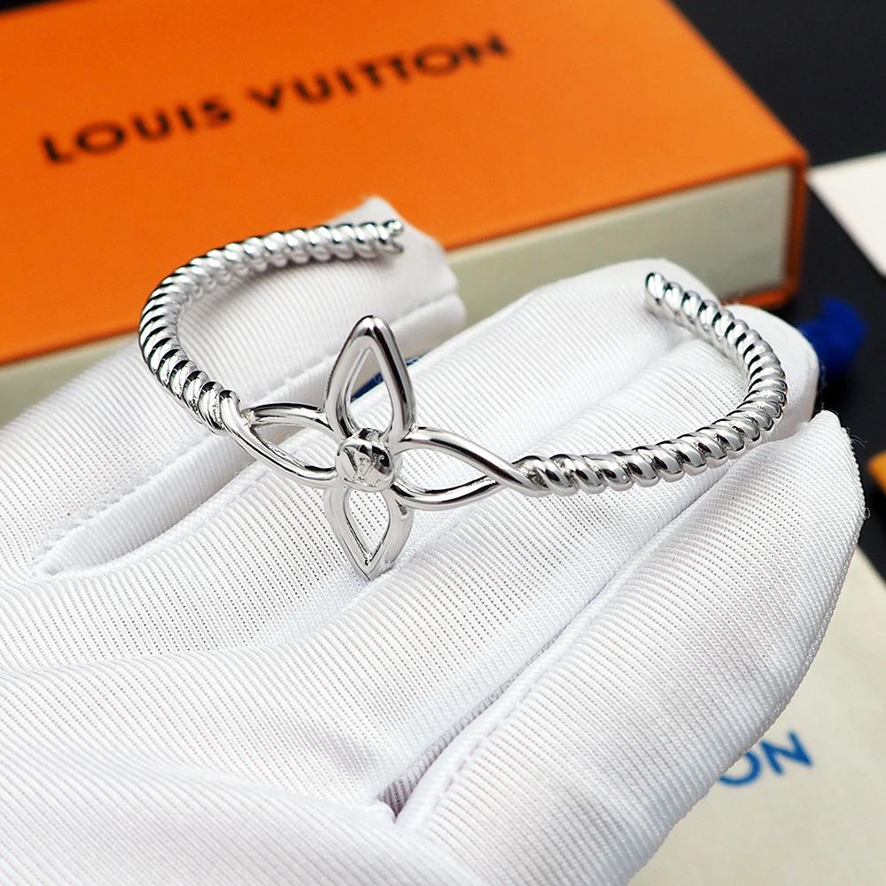 Louis Vuitton Nautical Rigid Bracelet    - 