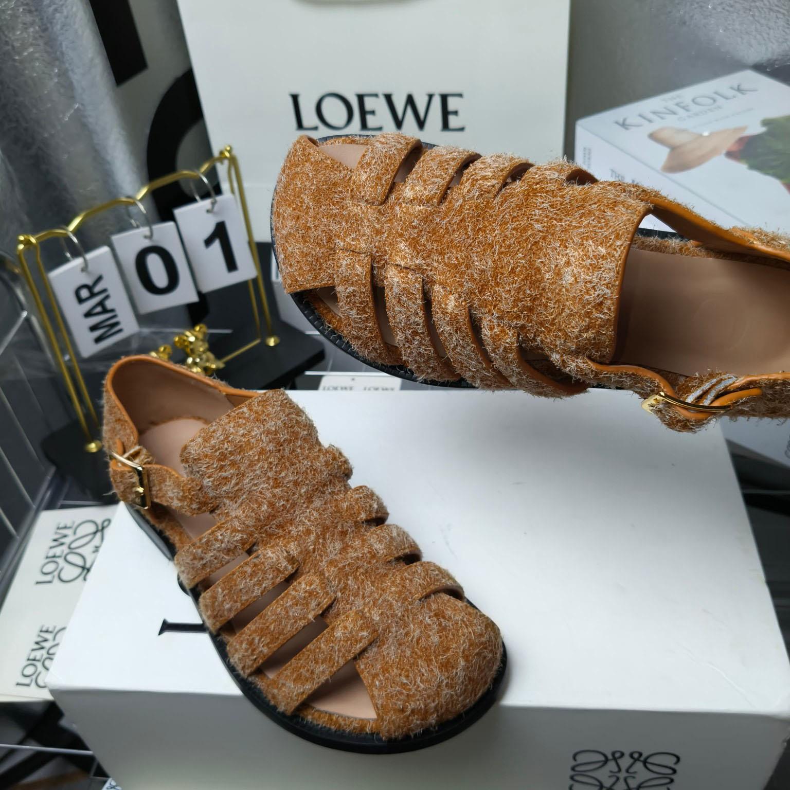 Loewe Campo Sandal In Brushed Suede - 