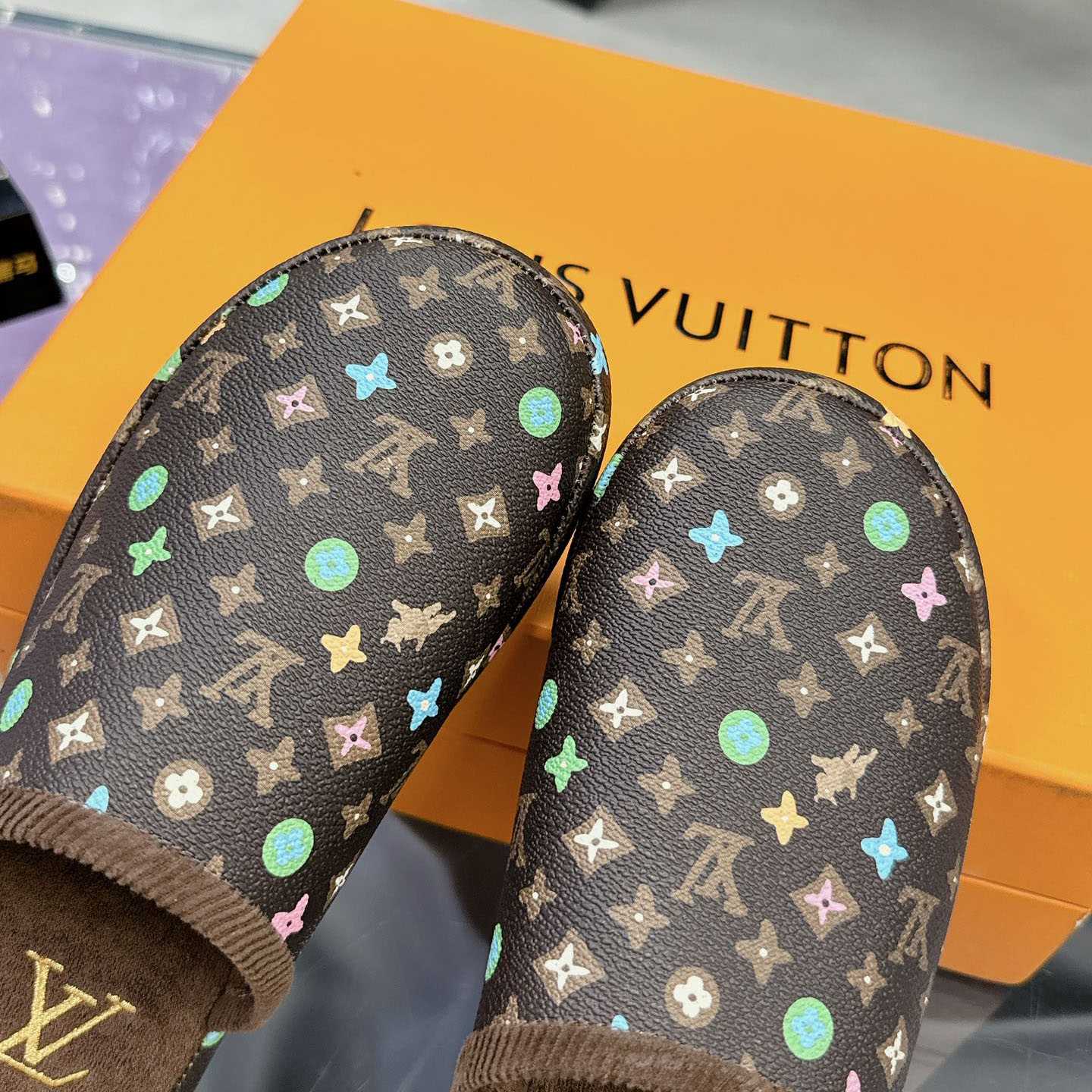 Louis Vuitton LV Palace Slipper    1ACWGF - 