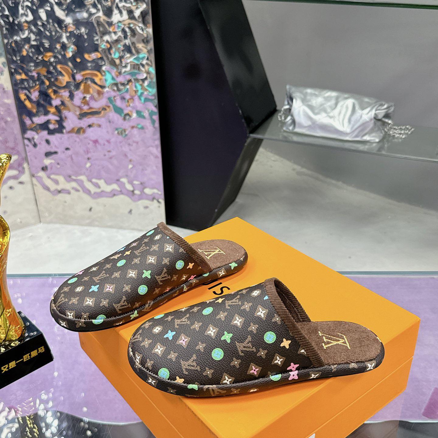 Louis Vuitton LV Palace Slipper    1ACWGF - 