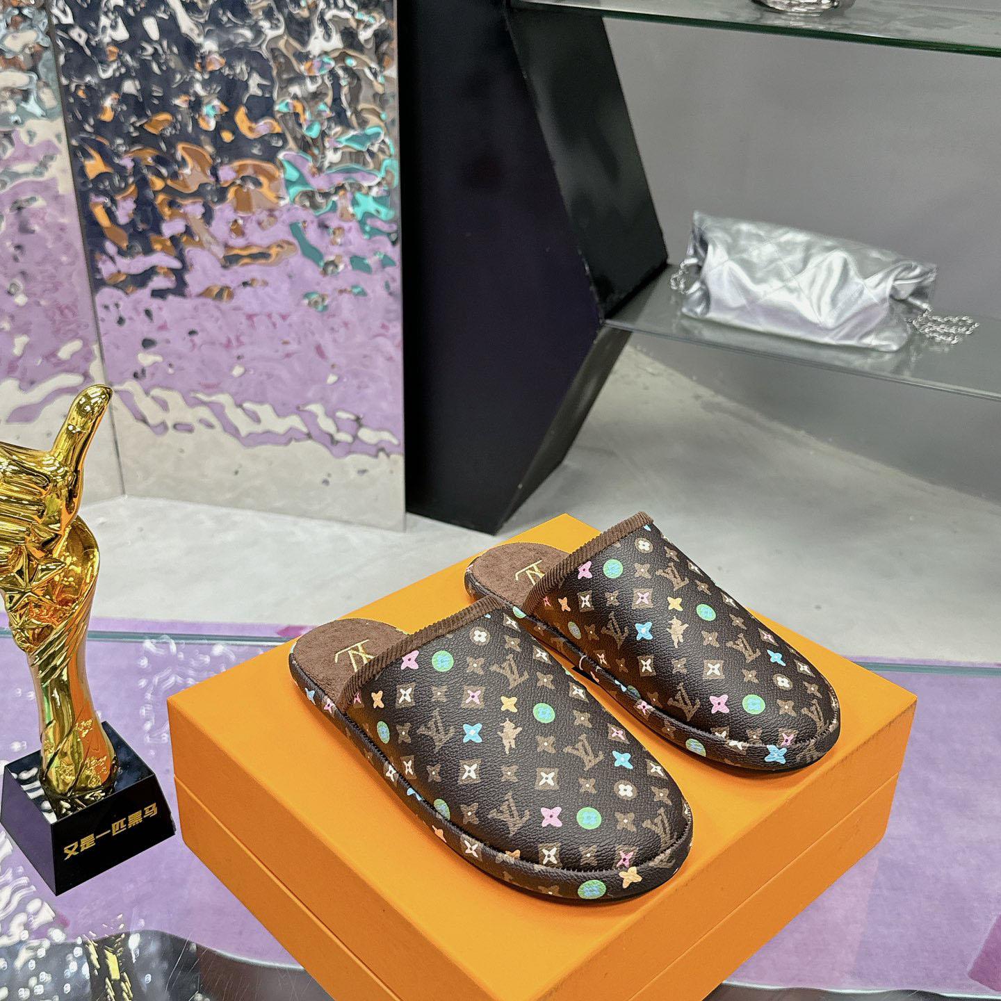 Louis Vuitton LV Palace Slipper    1ACWGF - 