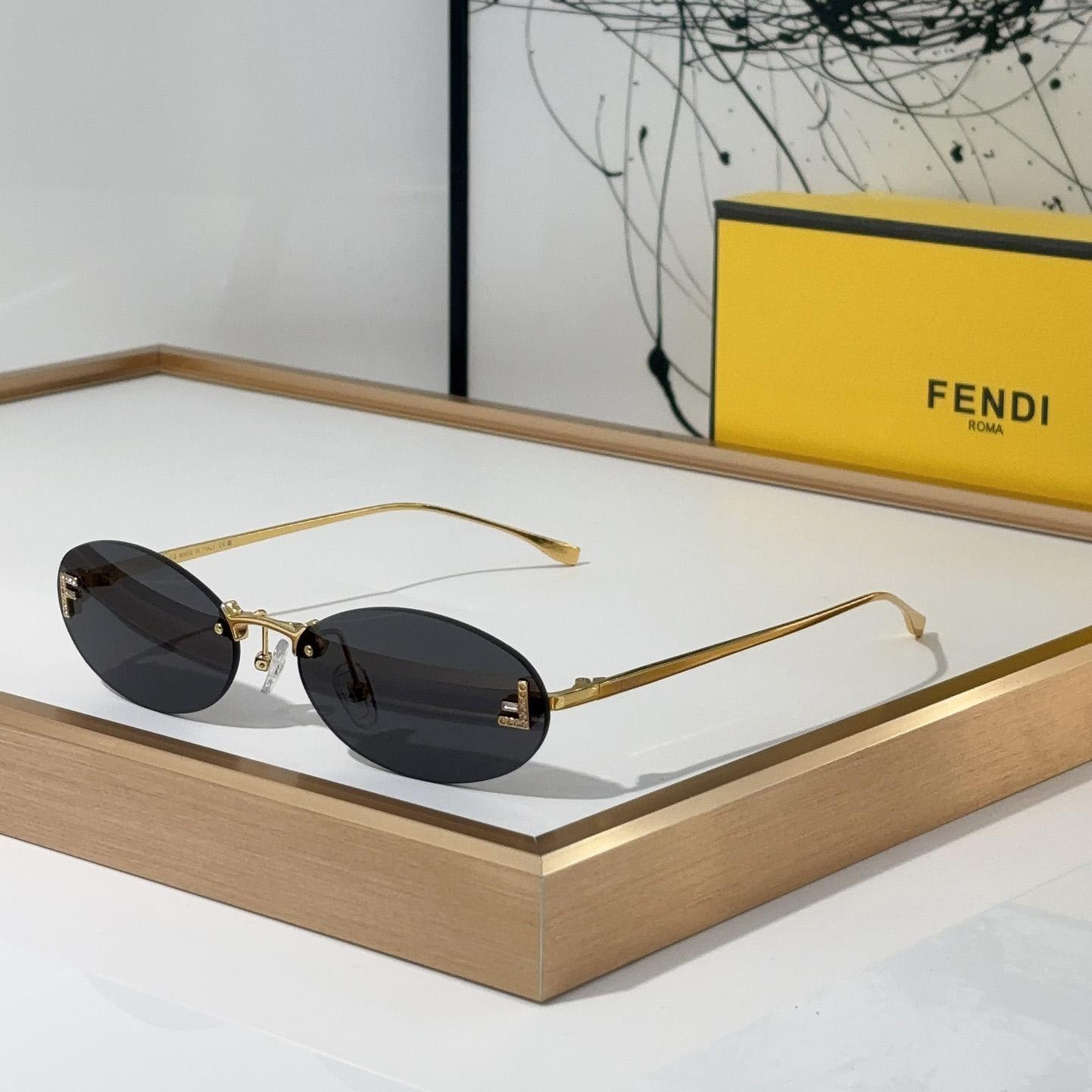 Fendi FE4075US Sunglasses - 