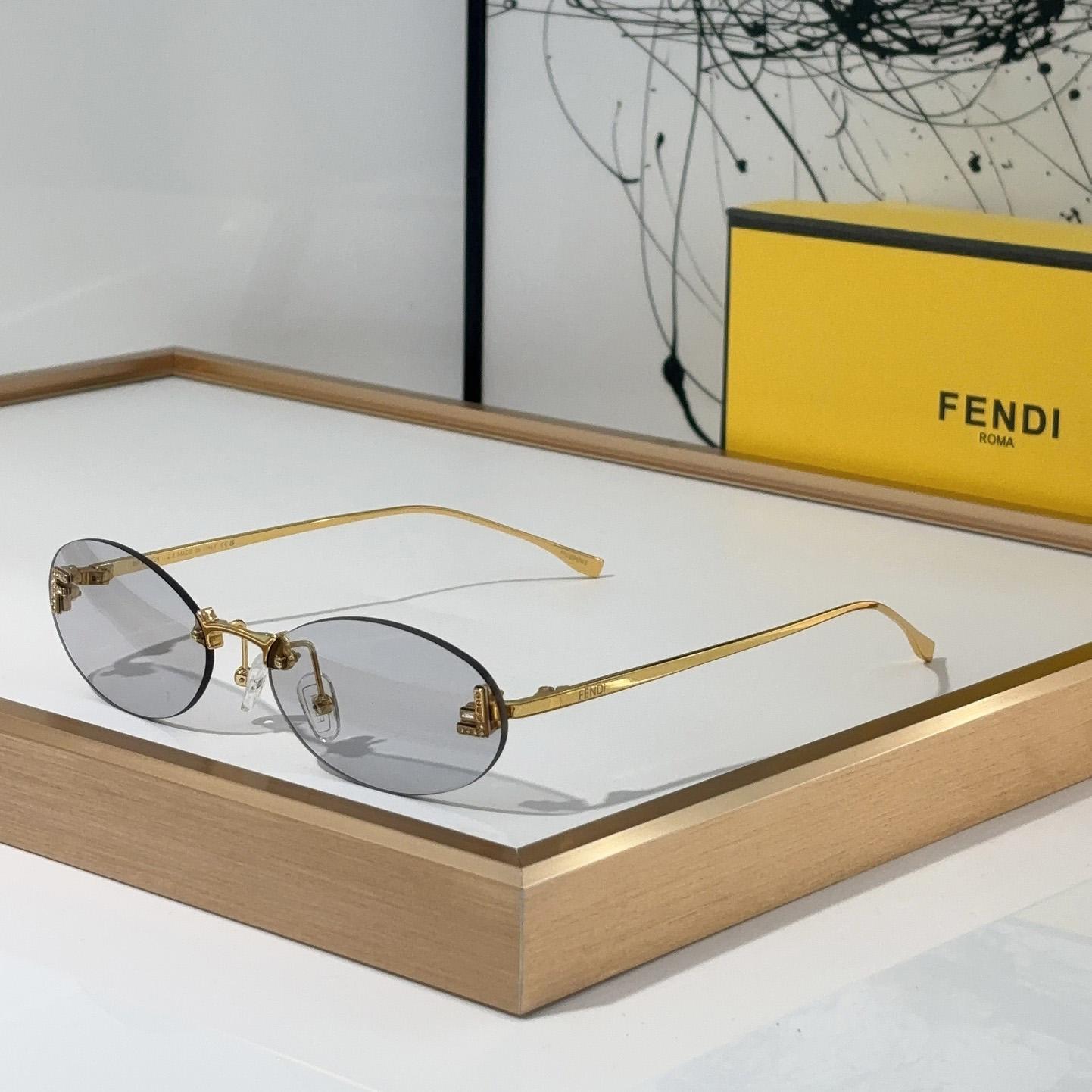 Fendi FE4075US Sunglasses - 