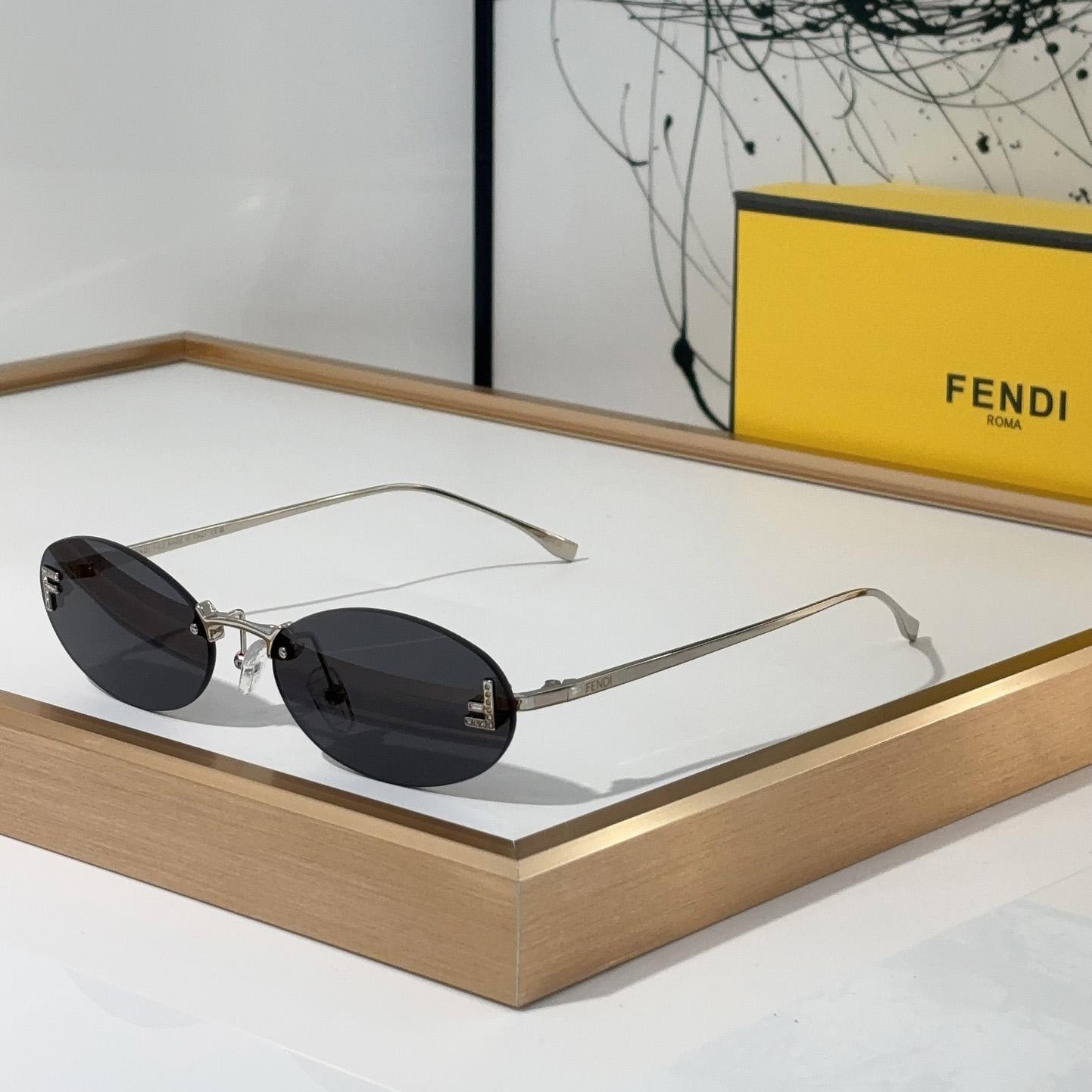 Fendi FE4075US Sunglasses - 