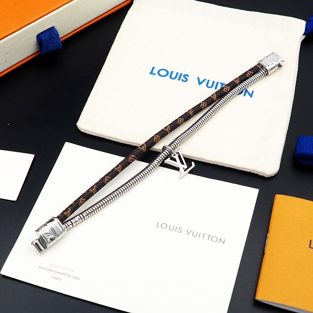 Louis Vuitton Monogram Swirl Bracelet   M8579E - 