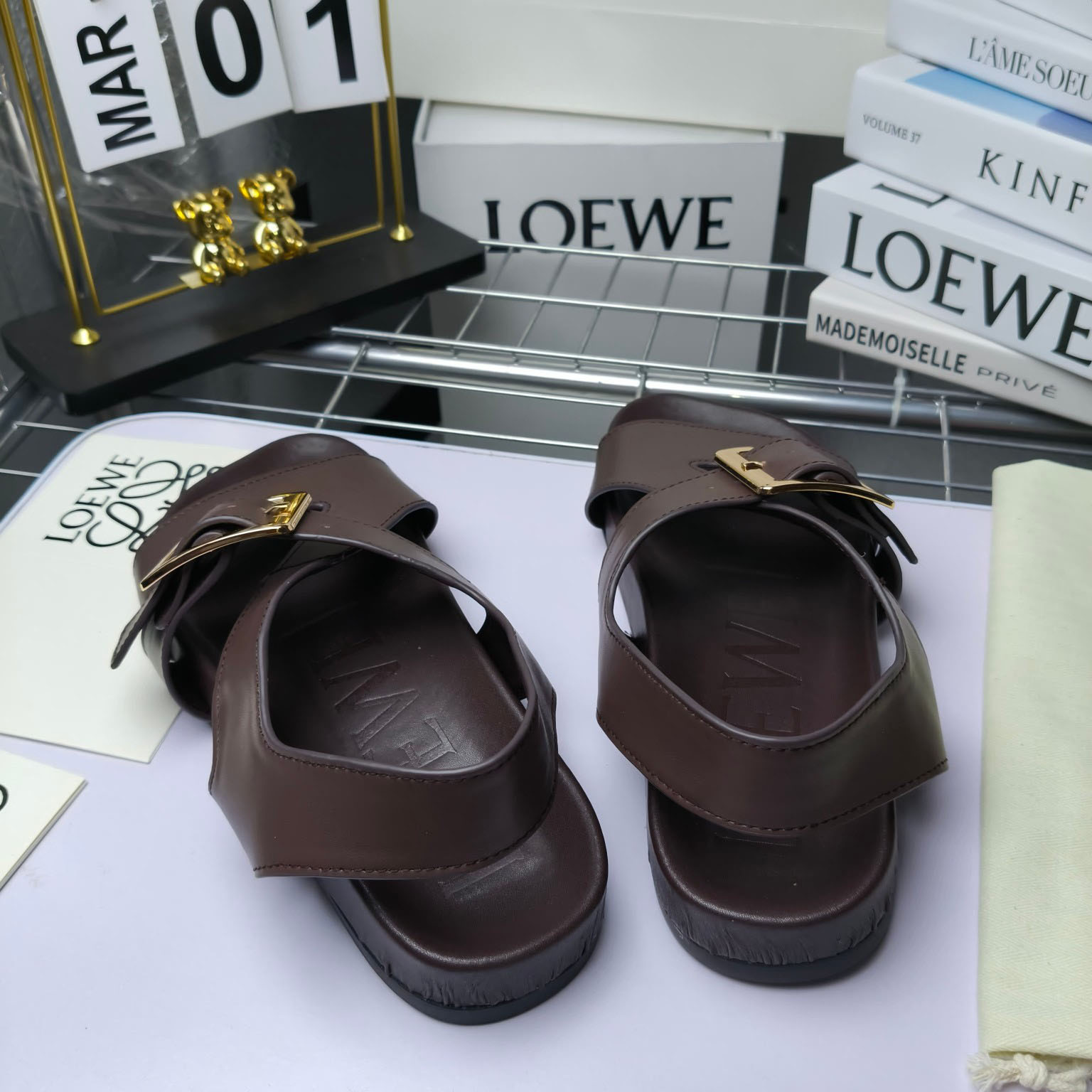 Loewe Ease Buckle Sandal In Vegetal Calfskin - 