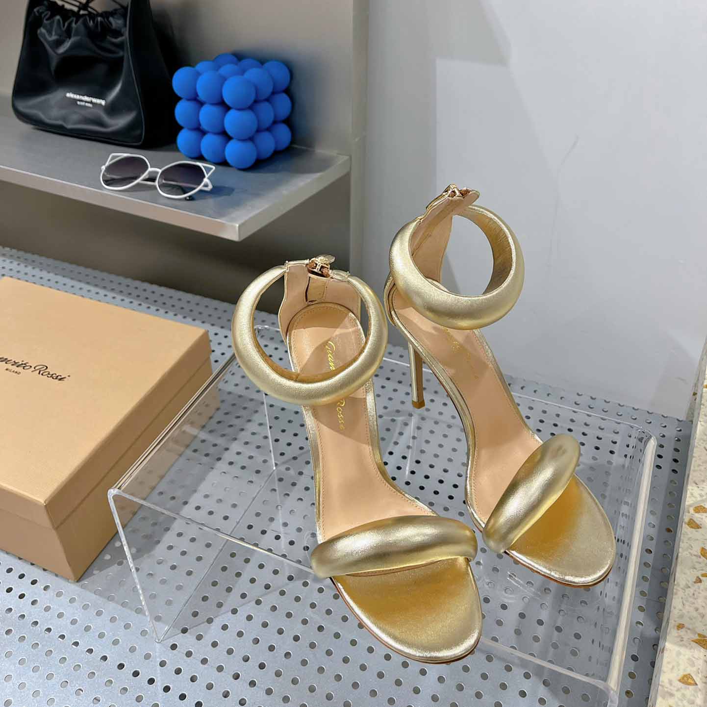 Gianvito Rossi Leather Bijoux Sandals - 