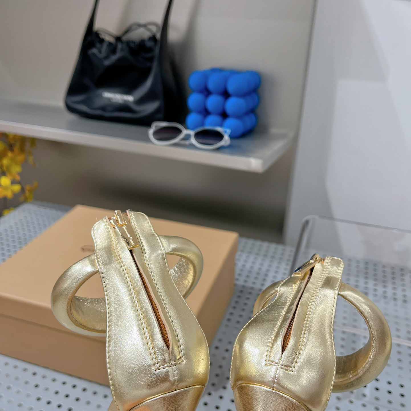 Gianvito Rossi Leather Bijoux Sandals - 
